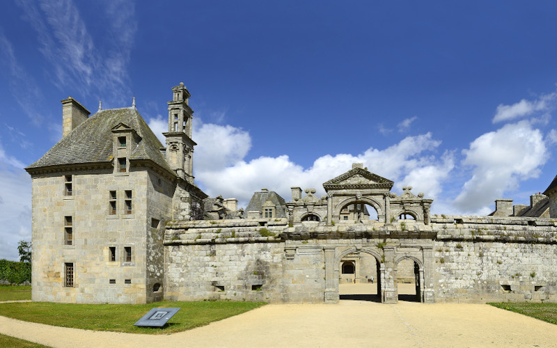 chateau de kerjean in plouescat brittany