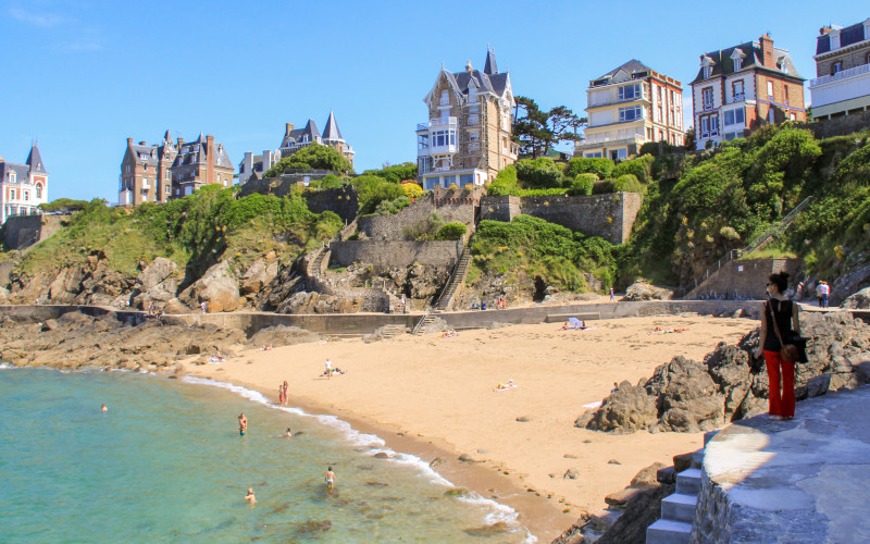 villas overlooking dinard beach in brittany